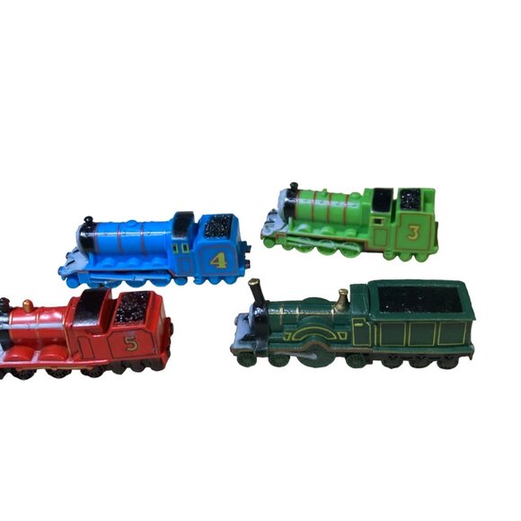 Thomas the Tank Engine Train & Friends Plastic Cake Toppers - Picture 4 of 10